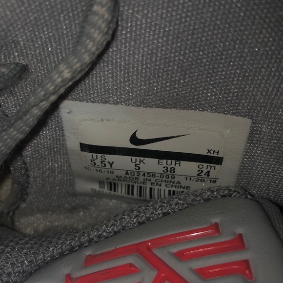 Kyrie 5 Wolf Grey Lime Blast - Picture 5 of 6